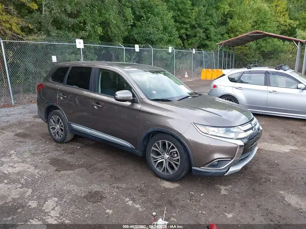 JA4AD3A31HZ039006 2017 MITSUBISHI OUTLANDER - Image 1