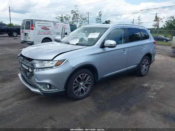 JA4AD3A31HZ050863 2017 MITSUBISHI OUTLANDER - Image 2
