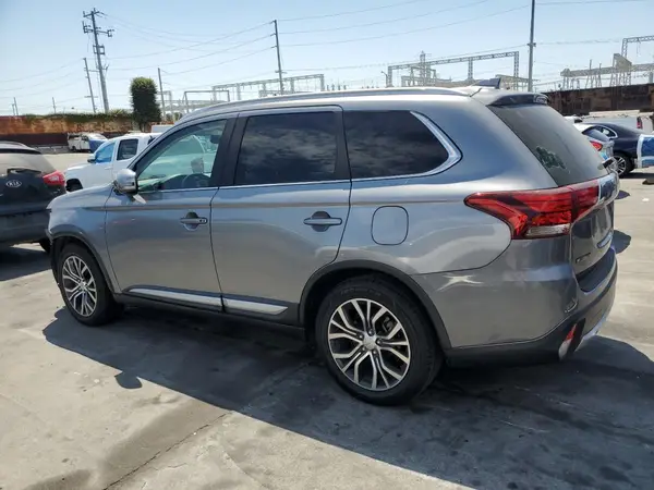 JA4AD3A31HZ052144 2017 MITSUBISHI OUTLANDER - Image 2