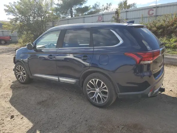 JA4AD3A31HZ069896 2017 MITSUBISHI OUTLANDER - Image 2