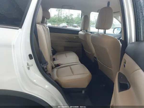 JA4AD3A31JZ002804 2018 MITSUBISHI OUTLANDER - Image 8