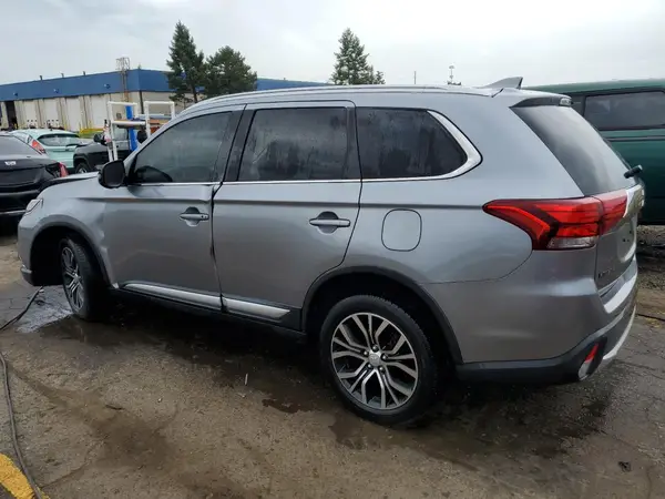 JA4AD3A31JZ006089 2018 MITSUBISHI OUTLANDER - Image 2