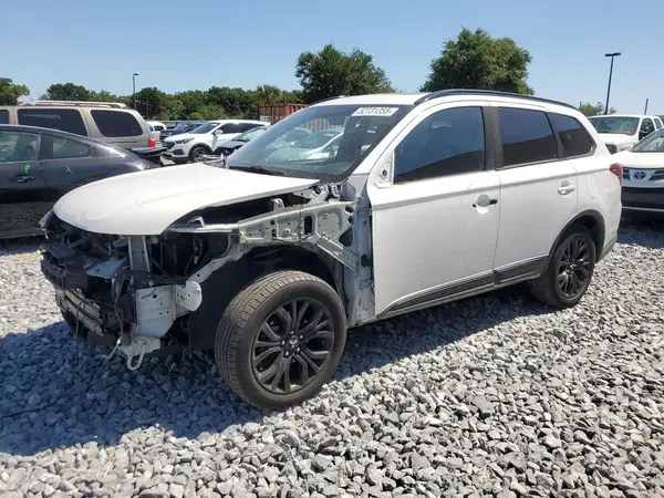 JA4AD3A31JZ020073 2018 MITSUBISHI OUTLANDER - Image 1