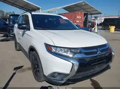 JA4AD3A31JZ029680 2018 MITSUBISHI OUTLANDER