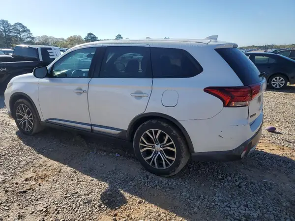 JA4AD3A31JZ032434 2018 MITSUBISHI OUTLANDER - Image 2