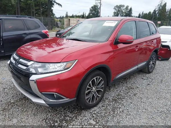 JA4AD3A31JZ032563 2018 MITSUBISHI OUTLANDER - Image 2