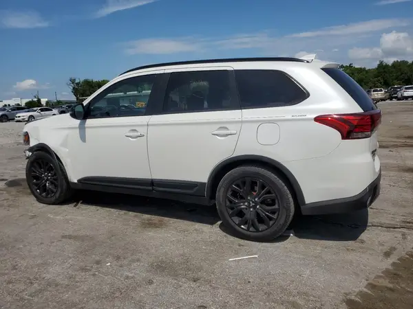 JA4AD3A31JZ048164 2018 MITSUBISHI OUTLANDER - Image 2