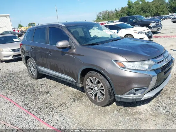 JA4AD3A31JZ052232 2018 MITSUBISHI OUTLANDER - Image 1