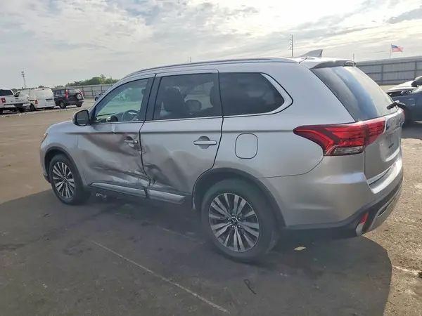 JA4AD3A31KJ001569 2019 MITSUBISHI OUTLANDER - Image 2