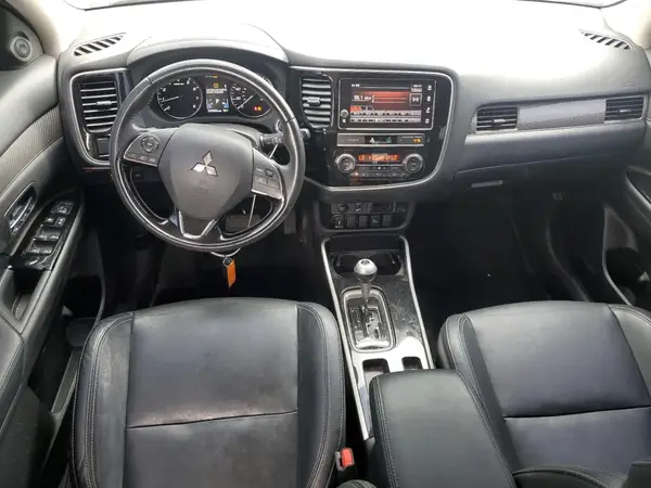 JA4AD3A31KZ003999 2019 MITSUBISHI OUTLANDER - Image 8