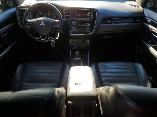 JA4AD3A31KZ025114 2019 MITSUBISHI OUTLANDER - Image 8