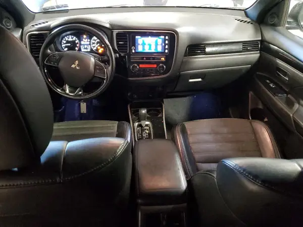 JA4AD3A31KZ025209 2019 MITSUBISHI OUTLANDER - Image 8