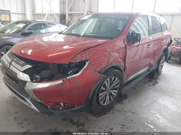 JA4AD3A31KZ026019 2019 MITSUBISHI OUTLANDER - Image 2