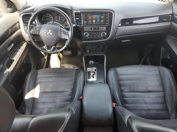 JA4AD3A31KZ027963 2019 MITSUBISHI OUTLANDER - Image 8