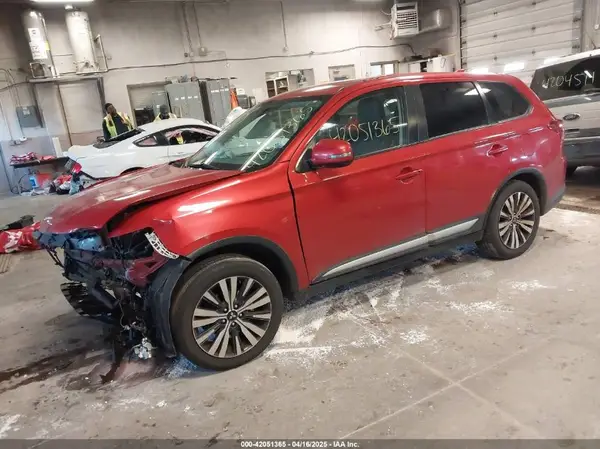JA4AD3A31KZ038316 2019 MITSUBISHI OUTLANDER - Image 2