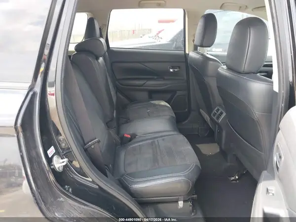 JA4AD3A31KZ043807 2019 MITSUBISHI OUTLANDER - Image 8