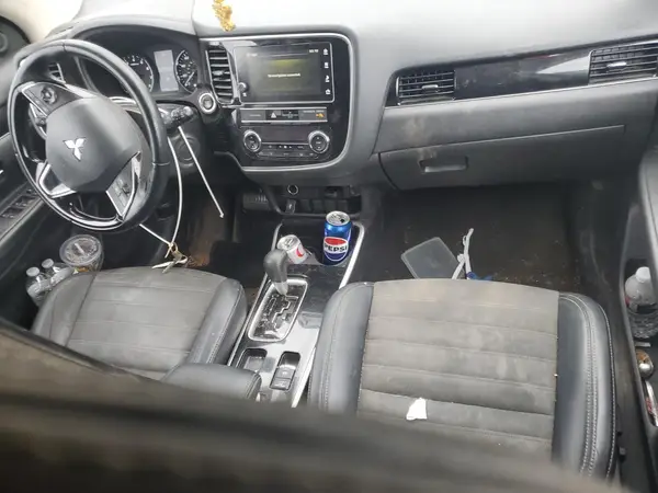 JA4AD3A31KZ044682 2019 MITSUBISHI OUTLANDER - Image 8