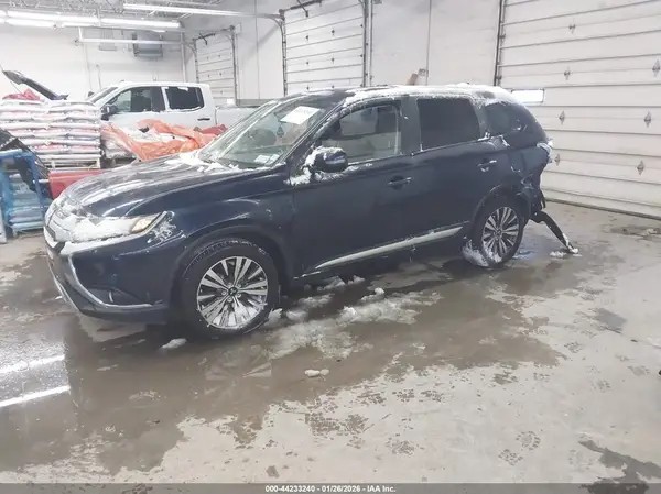 JA4AD3A31KZ044908 2019 MITSUBISHI OUTLANDER - Image 2