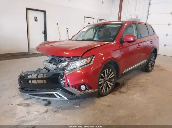 JA4AD3A31KZ055407 2019 MITSUBISHI OUTLANDER - Image 2