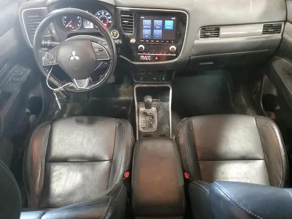 JA4AD3A31LJ001461 2020 MITSUBISHI OUTLANDER - Image 8