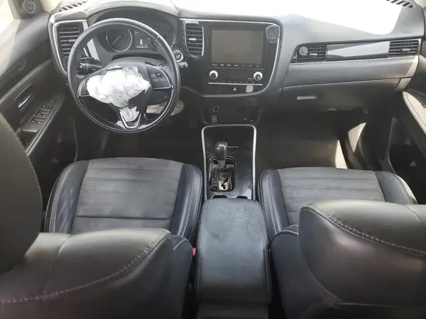 JA4AD3A31LZ023784 2020 MITSUBISHI OUTLANDER - Image 8