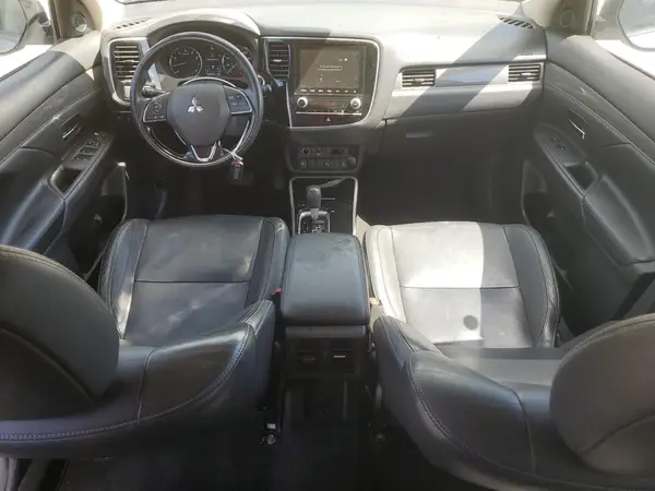 JA4AD3A31LZ025731 2020 MITSUBISHI OUTLANDER - Image 8