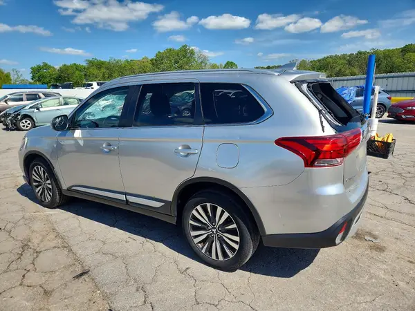 JA4AD3A31LZ030248 2020 MITSUBISHI OUTLANDER - Image 2
