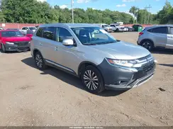 JA4AD3A31LZ031884 2020 MITSUBISHI OUTLANDER