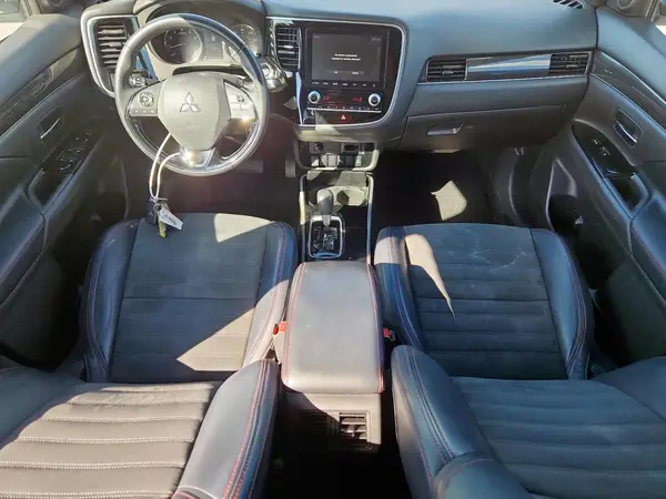 JA4AD3A31LZ040732 2020 MITSUBISHI OUTLANDER - Image 8