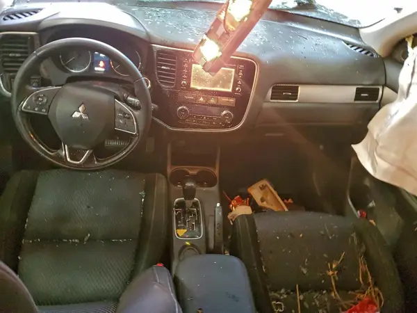 JA4AD3A32GZ007373 2016 MITSUBISHI OUTLANDER - Image 8