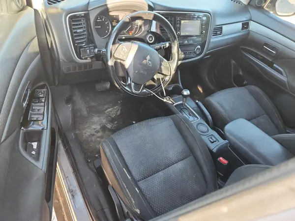 JA4AD3A32GZ013660 2016 MITSUBISHI OUTLANDER - Image 8