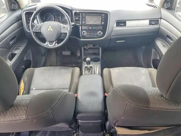 JA4AD3A32GZ016154 2016 MITSUBISHI OUTLANDER - Image 8