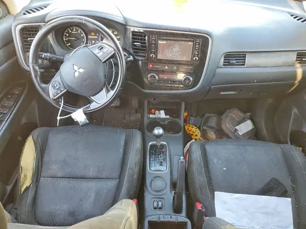 JA4AD3A32GZ018776 2016 MITSUBISHI OUTLANDER - Image 8