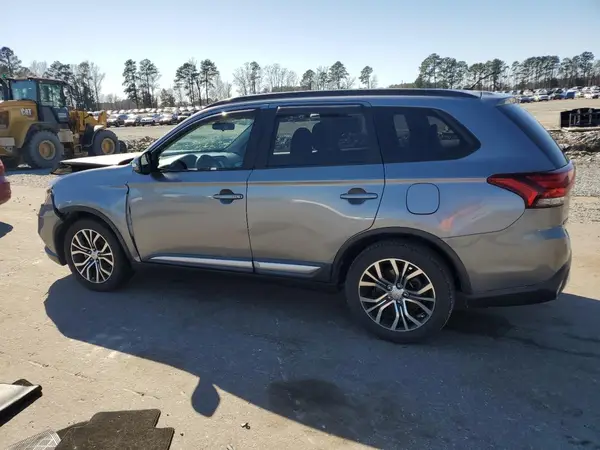 JA4AD3A32GZ019748 2016 MITSUBISHI OUTLANDER - Image 2