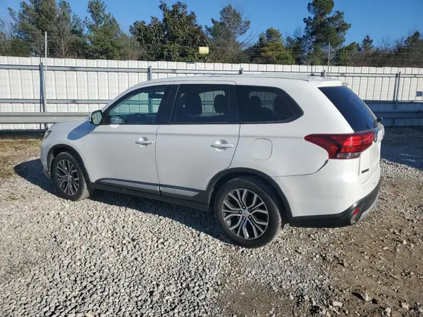 JA4AD3A32GZ020415 2016 MITSUBISHI OUTLANDER - Image 2