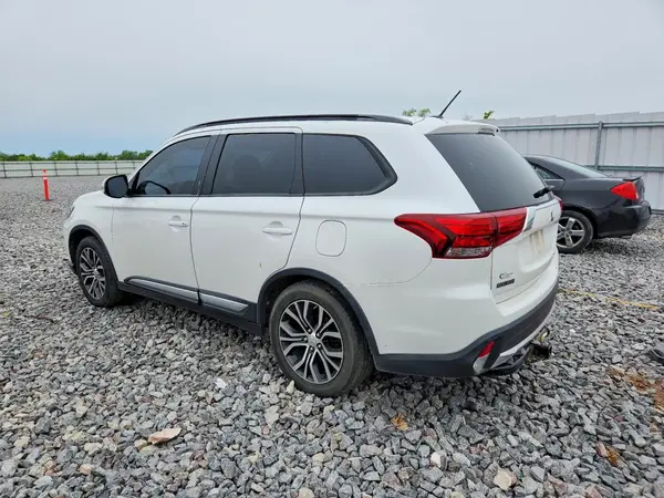 JA4AD3A32GZ027798 2016 MITSUBISHI OUTLANDER - Image 2