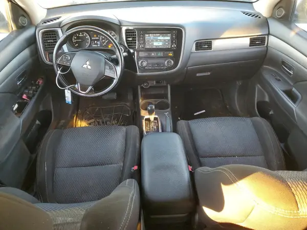 JA4AD3A32GZ037215 2016 MITSUBISHI OUTLANDER - Image 8