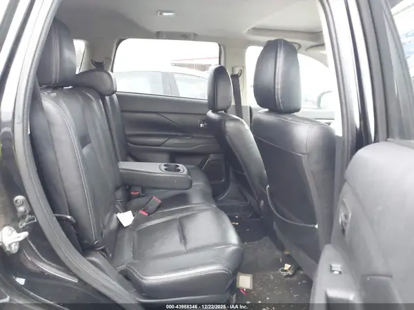 JA4AD3A32GZ038669 2016 MITSUBISHI OUTLANDER - Image 8