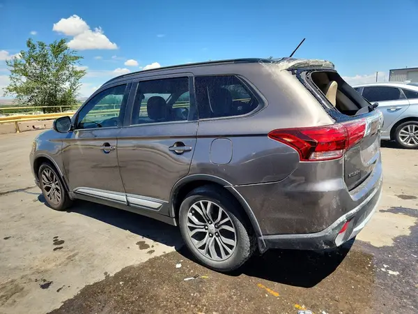 JA4AD3A32GZ052622 2016 MITSUBISHI OUTLANDER - Image 2