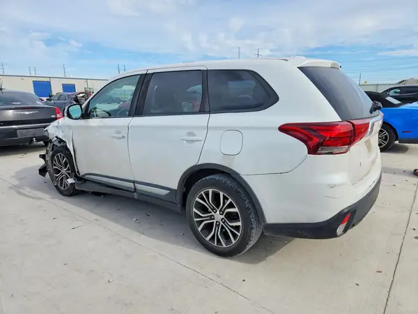 JA4AD3A32GZ061840 2016 MITSUBISHI OUTLANDER - Image 2