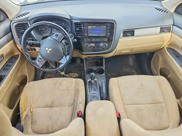 JA4AD3A32GZ061840 2016 MITSUBISHI OUTLANDER - Image 8