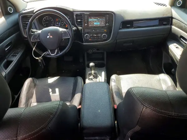 JA4AD3A32GZ062549 2016 MITSUBISHI OUTLANDER - Image 8
