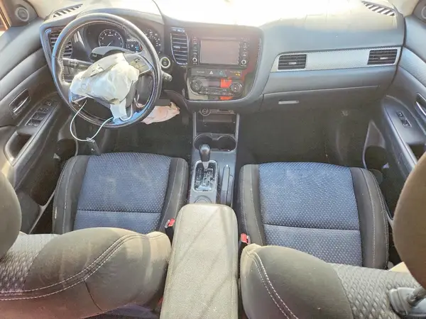 JA4AD3A32GZ064351 2016 MITSUBISHI OUTLANDER - Image 8