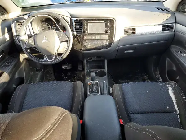 JA4AD3A32GZ065757 2016 MITSUBISHI OUTLANDER - Image 8