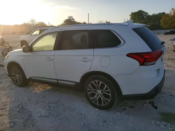 JA4AD3A32HZ010579 2017 MITSUBISHI OUTLANDER - Image 2