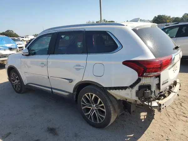 JA4AD3A32HZ024711 2017 MITSUBISHI OUTLANDER - Image 2
