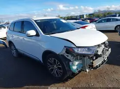 JA4AD3A32HZ028581 2017 MITSUBISHI OUTLANDER