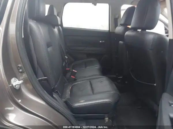JA4AD3A32HZ029150 2017 MITSUBISHI OUTLANDER - Image 8