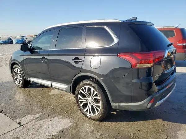 JA4AD3A32HZ029326 2017 MITSUBISHI OUTLANDER - Image 2