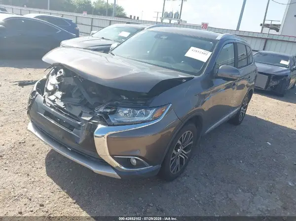 JA4AD3A32HZ031271 2017 MITSUBISHI OUTLANDER - Image 2